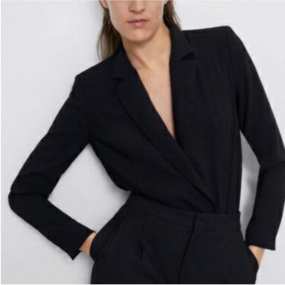 ZARA Tuxedo Lapeled Blazer black bodysuit